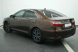 Седан Toyota Camry 2017 года, 2200000 рублей, Красноярск