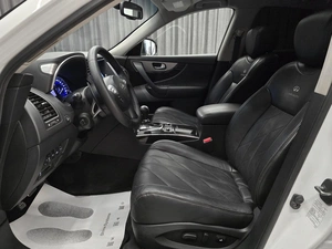 Внедорожник Infiniti QX70 2013 года, 1699000 рублей, Красноярск