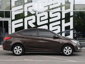 Седан Hyundai Solaris 2014 года, 860000 рублей, Волгоград