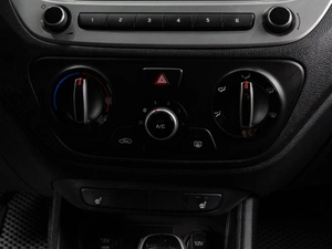 Седан Hyundai Solaris 2018 года, 1359000 рублей, Тюмень