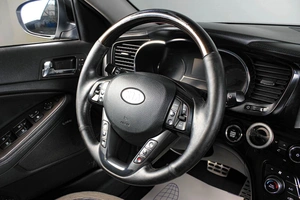 Седан Kia Optima 2011 года, 1019000 рублей, Тюмень