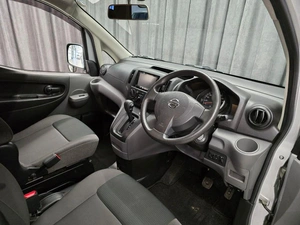 Минивэн Nissan NV200 2018 года, 1660000 рублей, Красноярск