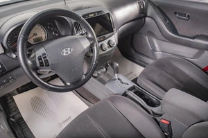 Седан Hyundai Elantra 2008 года, 809000 рублей, Томск