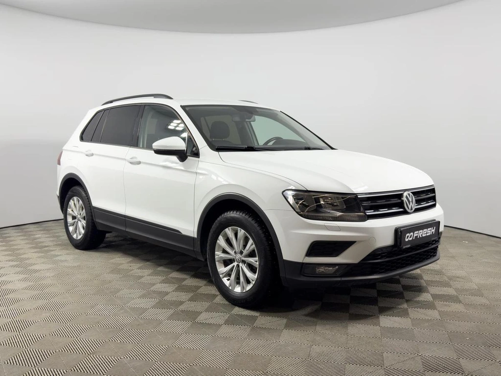 Внедорожник Volkswagen Tiguan 2017 года, 1847100 рублей, Казань
