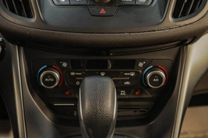 Внедорожник Ford Kuga 2017 года, 1749000 рублей, Челябинск