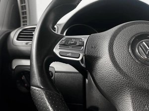 Хетчбэк Volkswagen Golf 2011 года, 749900 рублей, Казань