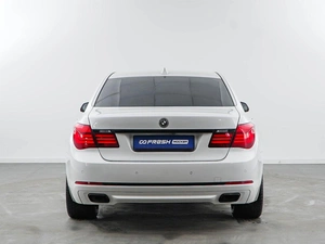 Седан BMW 7 серия 2012 года, 2098999 рублей, Москва