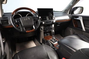 Внедорожник Toyota Land Cruiser Prado 2010 года, 3199000 рублей, Новосибирск