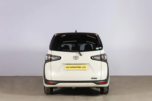 Минивэн Toyota Sienta 2020 года, 1889000 рублей, Новосибирск