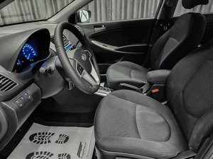 Седан Hyundai Solaris 2013 года, 799000 рублей, Красноярск