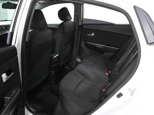 Седан Kia Rio 2016 года, 1179000 рублей, Ростов-на-Дону