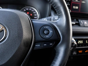 Внедорожник Toyota RAV4 2021 года, 3330000 рублей, Краснодар