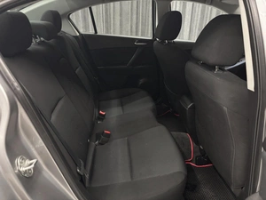 Седан Mazda Axela 2010 года, 850000 рублей, Красноярск