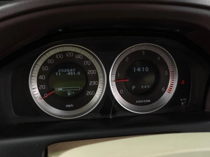 Внедорожник Volvo XC60 2011 года, 1229000 рублей, Тюмень