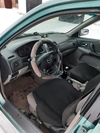 Хетчбэк Mazda 323 2002 года, 191000 рублей, Красноярск