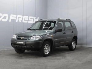 Внедорожник Chevrolet Niva 2016 года, 740000 рублей, Омск