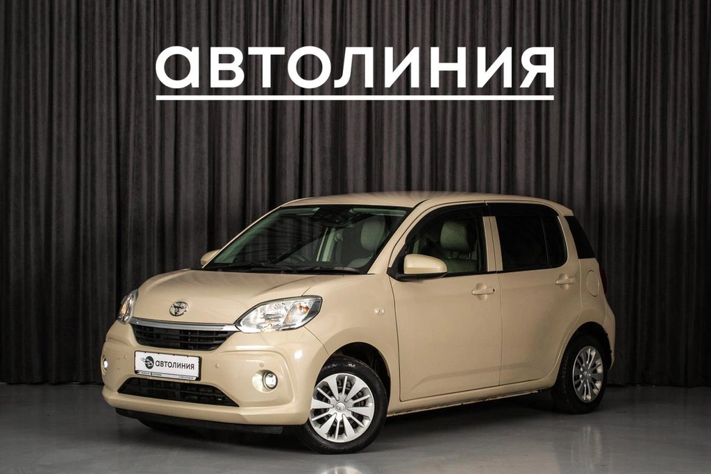Хетчбэк Toyota Passo 2018 года, 859000 рублей, Красноярск