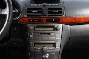 Седан Toyota Avensis 2006 года, 849000 рублей, Новосибирск