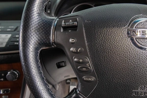 Седан Nissan Fuga 2005 года, 989000 рублей, Барнаул