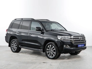 Внедорожник Toyota Land Cruiser 2017 года, 5679000 рублей, Москва