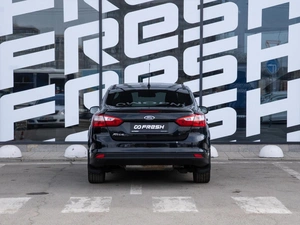 Седан Ford Focus 2011 года, 979000 рублей, Краснодар