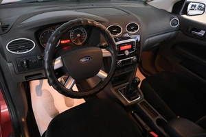 Седан Ford Focus 2007 года, 649000 рублей, Омск