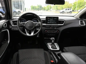 Хетчбэк Kia Ceed 2019 года, 1790000 рублей, Волгоград