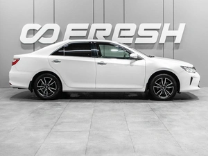 Седан Toyota Camry 2017 года, 2499000 рублей, Тюмень