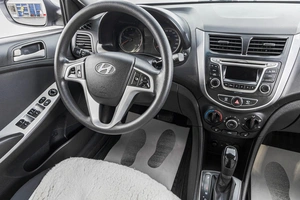 Седан Hyundai Solaris 2016 года, 1189000 рублей, Барнаул