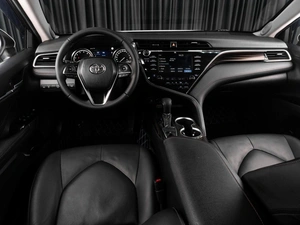 Седан Toyota Camry 2019 года, 2969000 рублей, Тюмень