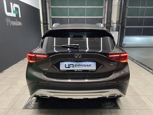 Внедорожник Infiniti QX30 2016 года, 2100000 рублей, Красноярск