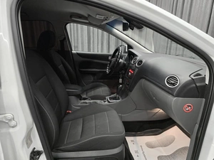 Седан Ford Focus 2011 года, 600000 рублей, Красноярск