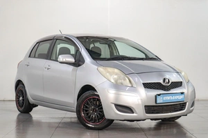Хетчбэк Toyota Vitz 2008 года, 499000 рублей, Челябинск