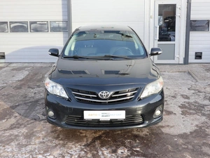 Седан Toyota Corolla 2011 года, 1020000 рублей, Железногорск