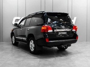 Внедорожник Toyota Land Cruiser 2012 года, 3600000 рублей, Тюмень
