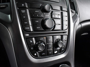 Хетчбэк Opel Astra 2012 года, 880000 рублей, Воронеж