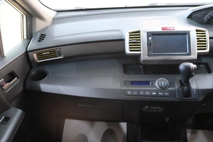 Минивэн Honda Freed 2014 года, 1289000 рублей, Омск