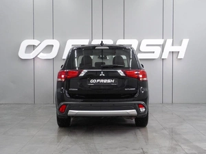 Внедорожник Mitsubishi Outlander 2018 года, 1867000 рублей, Воронеж