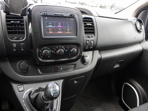 Минивэн Opel Vivaro 2018 года, 2329000 рублей, Петрозаводск