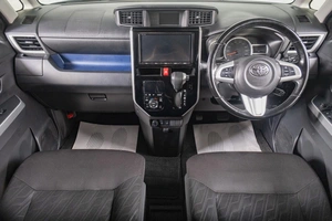Минивэн Toyota Roomy 2019 года, 1149000 рублей, Томск