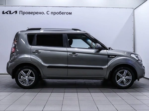 Хетчбэк Kia Soul 2011 года, 740000 рублей, Красноярск