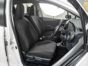 Хетчбэк Toyota Vitz 2019 года, 1079000 рублей, Тюмень