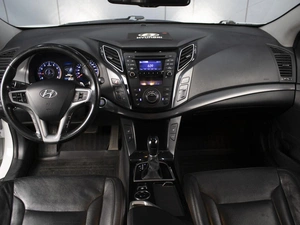 Седан Hyundai i40 2013 года, 1270000 рублей, Омск