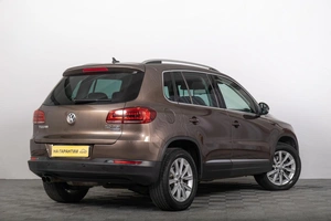 Внедорожник Volkswagen Tiguan 2014 года, 1699000 рублей, Томск