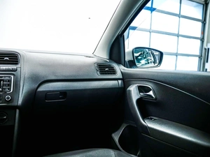 Седан Volkswagen Polo 2013 года, 850000 рублей, Красноярск