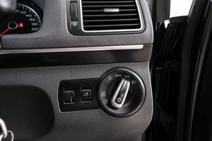 Минивэн Volkswagen Touran 2012 года, 1109000 рублей, Красноярск