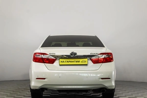Седан Toyota Camry 2014 года, 1689000 рублей, Пермь