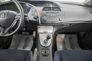 Хетчбэк Honda Civic 2008 года, 839000 рублей, Барнаул