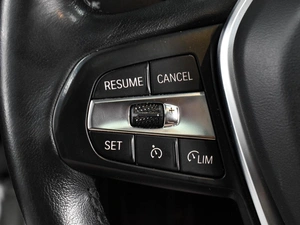 Седан BMW 3 серия 2019 года, 3430000 рублей, Воронеж