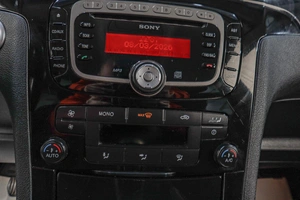 Минивэн Ford Galaxy 2012 года, 1059000 рублей, Челябинск